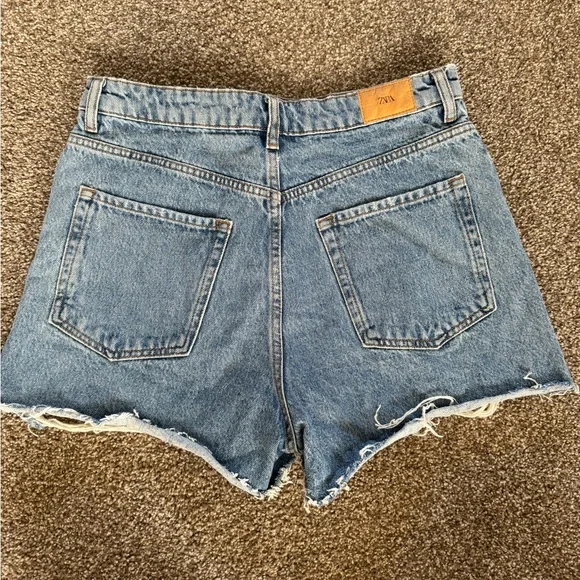 Zara High Rise Ripped Shorts - Picture 6 of 7